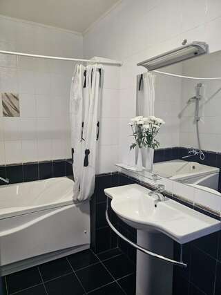 Гостиница Итиль Переволоки Четырехместный номер-2